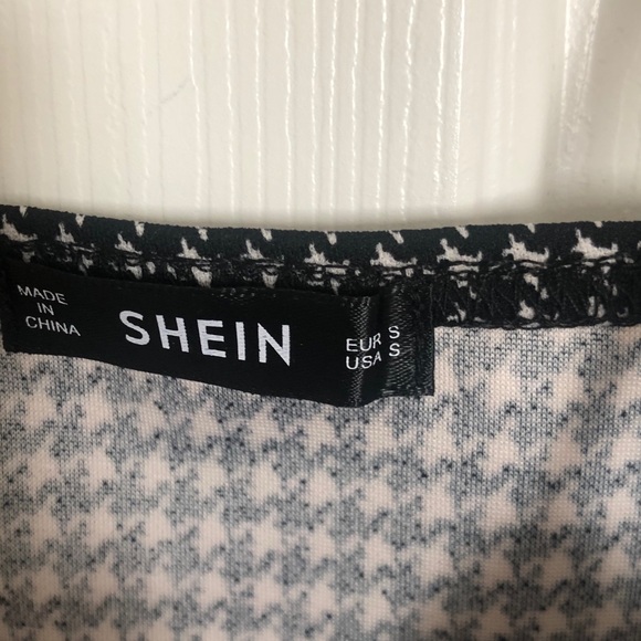 Patterned mini dress - Picture 3 of 4